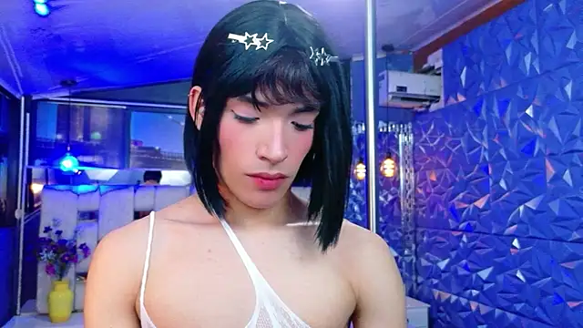 IsaacNovaa online show from May 16, 7:45 pm
