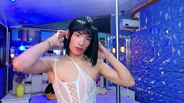 IsaacNovaa online show from May 16, 7:56 pm