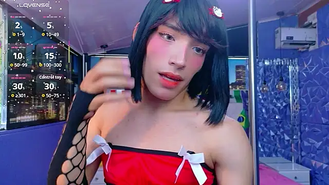 Snapshot of IsaacNovaa chatting on June 26, 7:51 pm IsaacNovaa online show from June 26, 7:51 pm