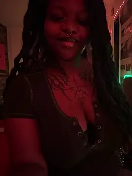 Snapshot of Nyla_xox chatting on April 25, 11:24 pm Nyla xox online show from April 25, 11:24 pm