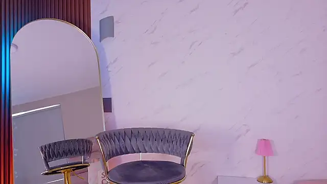 Snapshot of Diamondpierce chatting on March 30, 6:31 pm Diamondpierce online show from March 30, 6:31 pm