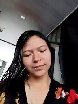 Snapshot of Ninffa_sweet21 chatting on April 6, 10:54 pm Ninffa sweet21 online show from April 6, 10:54 pm