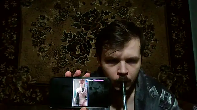 Snapshot of nikas_723 chatting on March 27, 10:31 pm nikas 723 online show from March 27, 10:31 pm