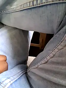 kumarrahul1283 online show from April 3, 9:18 am