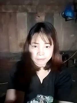 Snapshot of CMP68 chatting on April 3, 6:50 pm CMP68 online show from April 3, 6:50 pm