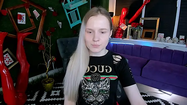 SherriButlers online show from May 11, 9:04 am