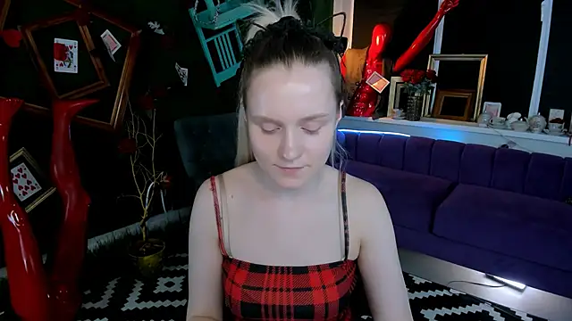 SherriButlers online show from May 11, 4:04 pm