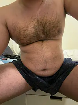 usemehowyoulike96 online show from April 15, 7:58 pm