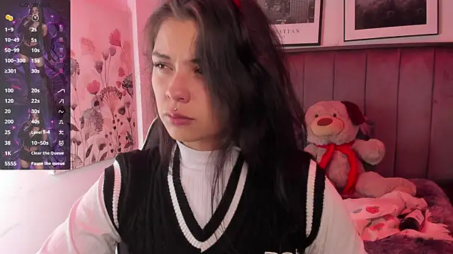 Kikii 1 online show from April 7, 3:29 am