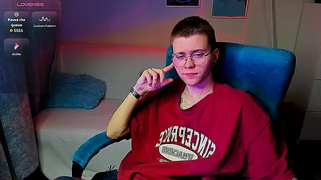 Snapshot of Thomas_Norton chatting on April 30, 8:57 pm Thomas Norton online show from April 30, 8:57 pm
