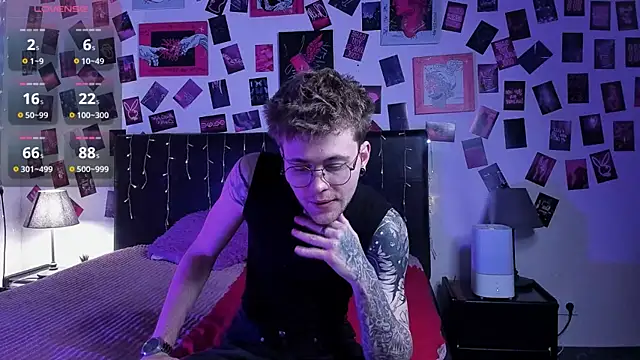 Thomas Norton online show from July 4, 8:26 pm