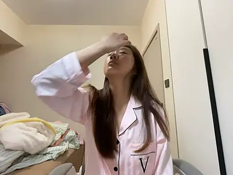 Snapshot of tutu512 chatting on April 2, 12:25 pm tutu512 online show from April 2, 12:25 pm