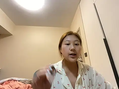 Snapshot of tutu512 chatting on April 19, 2:49 pm tutu512 online show from April 19, 2:49 pm