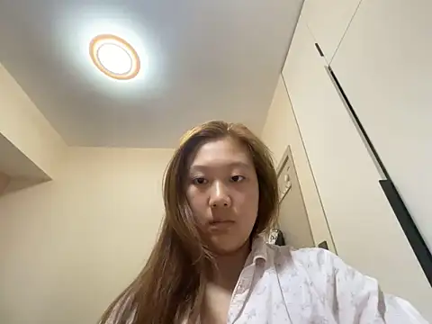 Snapshot of tutu512 chatting on April 22, 10:39 am tutu512 online show from April 22, 10:39 am