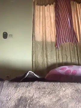 Snapshot of Mazekueen chatting on March 26, 10:21 am Mazekueen online show from March 26, 10:21 am