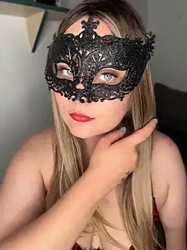 Blonde Cougar online show from May 17, 8:27 pm
