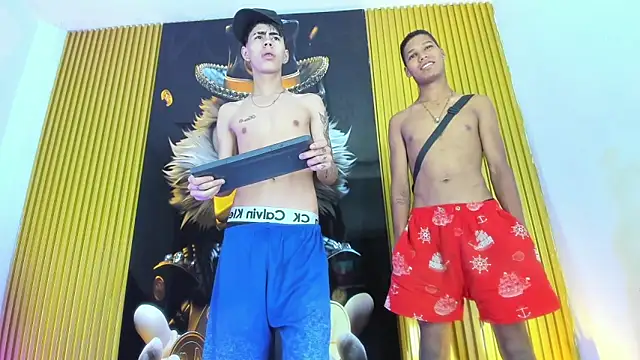 Snapshot of Gang_Members_xxx chatting on March 29, 3:28 am Gang Members xxx online show from March 29, 3:28 am