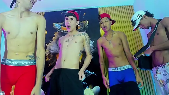 Snapshot of Gang_Members_xxx chatting on April 5, 3:58 am Gang Members xxx online show from April 5, 3:58 am