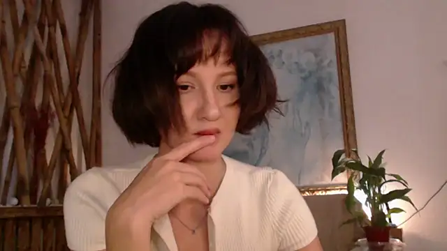 Snapshot of wanderwhitch chatting on June 8, 3:01 pm wanderwhitch online show from June 8, 3:01 pm