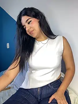 Snapshot of Gabyfosterr__ chatting on April 2, 9:56 pm Gabyfosterr online show from April 2, 9:56 pm