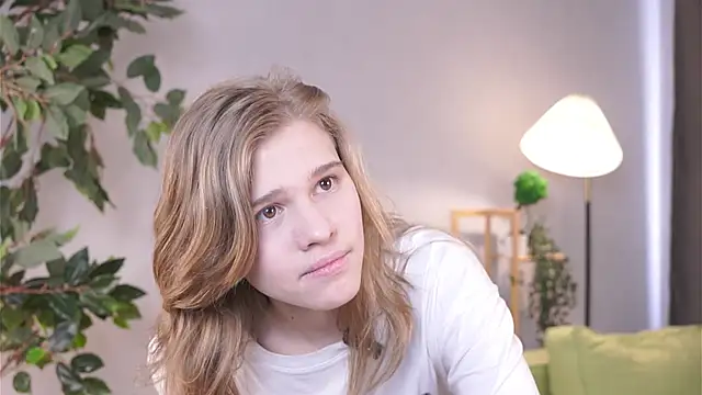 Snapshot of JosefaDonelan chatting on March 30, 7:09 am JosefaDonelan online show from March 30, 7:09 am