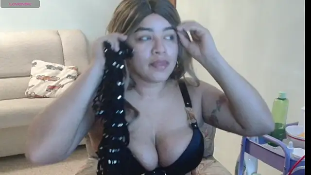 aquamarine hot online show from May 17, 11:39 am
