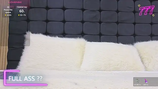 messy-saray online show from April 1, 1:34 pm