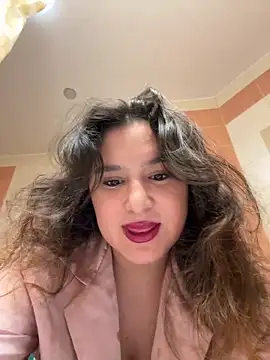 Snapshot of ms_Suzy chatting on April 5, 9:34 pm ms Suzy online show from April 5, 9:34 pm