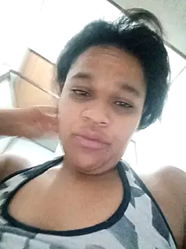 Snapshot of sexybronwgirl chatting on April 4, 10:02 am sexybronwgirl online show from April 4, 10:02 am