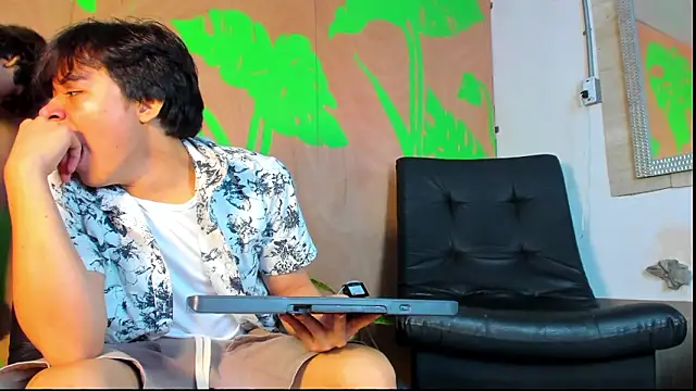 Snapshot of Max_gold chatting on March 27, 3:45 pm Max gold online show from March 27, 3:45 pm