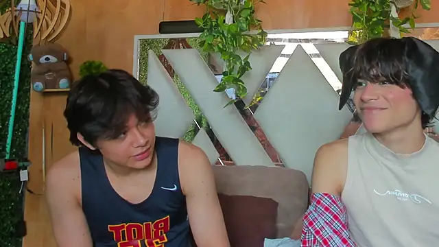 Snapshot of Max_gold chatting on March 30, 3:02 pm Max gold online show from March 30, 3:02 pm