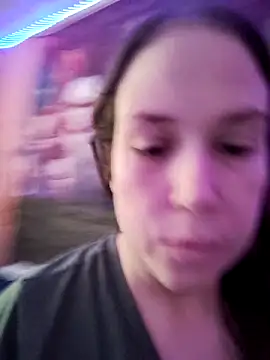 Snapshot of 023thickandjuicy07 chatting on March 27, 3:45 pm 023thickandjuicy07 online show from March 27, 3:45 pm