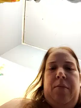 Snapshot of 023thickandjuicy07 chatting on March 30, 4:19 pm 023thickandjuicy07 online show from March 30, 4:19 pm