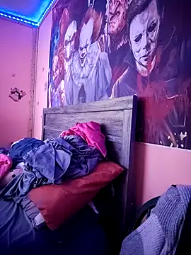 Snapshot of 023thickandjuicy07 chatting on April 1, 4:37 pm 023thickandjuicy07 online show from April 1, 4:37 pm