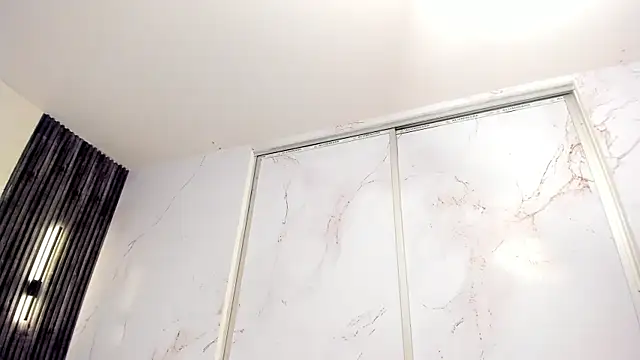 Snapshot of Andeuw__ chatting on March 29, 2:39 pm Andeuw online show from March 29, 2:39 pm