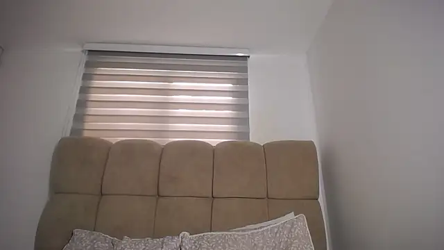 Snapshot of SofiaBanks_ chatting on May 17, 8:38 pm SofiaBanks online show from May 17, 8:38 pm