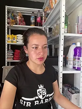 Snapshot of tinkerbell_pink22 chatting on April 1, 1:52 pm tinkerbell pink22 online show from April 1, 1:52 pm