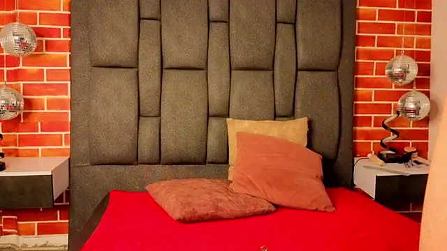 Snapshot of luxuryheavenn chatting on March 27, 6:51 pm luxuryheavenn online show from March 27, 6:51 pm