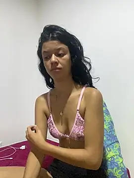 Snapshot of Nia_Roswell chatting on March 31, 10:04 am Nia Roswell online show from March 31, 10:04 am