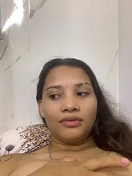 pricila887 online show from June 28, 5:24 am