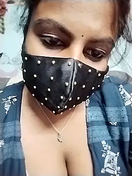 Snapshot of honeyflowerr chatting on March 28, 7:35 pm honeyflowerr online show from March 28, 7:35 pm