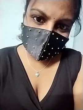 Snapshot of honeyflowerr chatting on April 3, 7:45 pm honeyflowerr online show from April 3, 7:45 pm