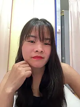 Snapshot of Naked-xx chatting on June 3, 11:57 am Naked-xx online show from June 3, 11:57 am