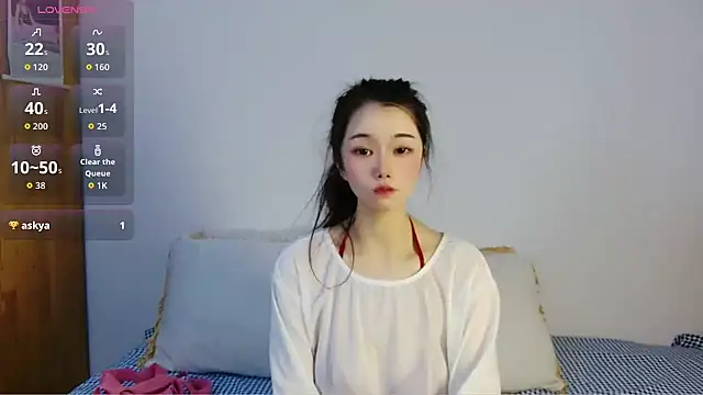 amihuang online show from March 26, 1:28 pm