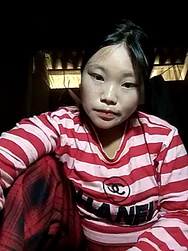 Snapshot of Snow-queen chatting on April 6, 6:58 am Snow-queen online show from April 6, 6:58 am