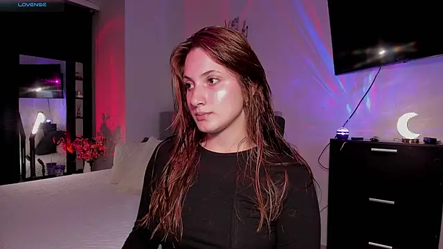 miia jhones16 online show from April 2, 3:26 am