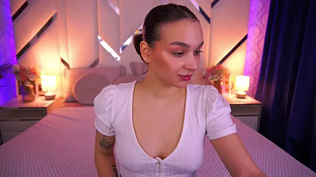 Snapshot of FlirtyMusa chatting on April 10, 1:16 pm FlirtyMusa online show from April 10, 1:16 pm