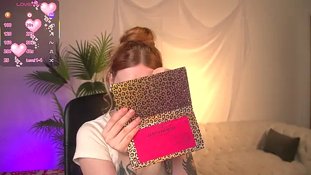 zoeforrd online show from May 16, 5:37 am