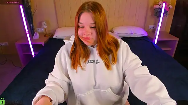 Kathy 1una online show from May 5, 12:35 pm
