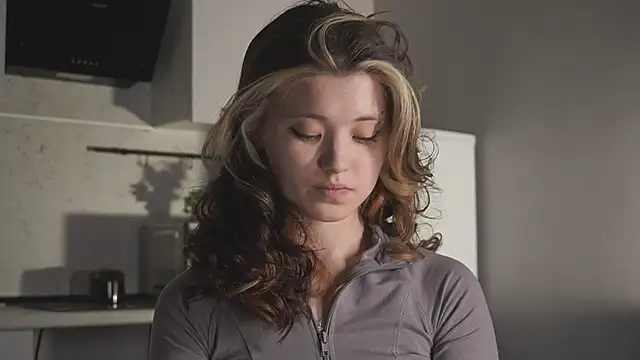 Snapshot of ShyAkemis chatting on March 31, 2:28 pm ShyAkemis online show from March 31, 2:28 pm